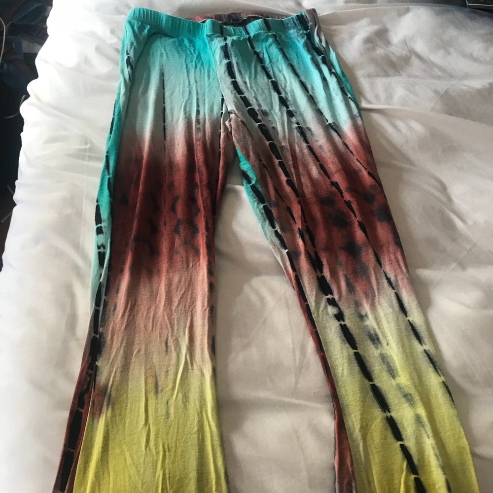 TIE DYE FLARED PANTS 🍭‼️ petite women
